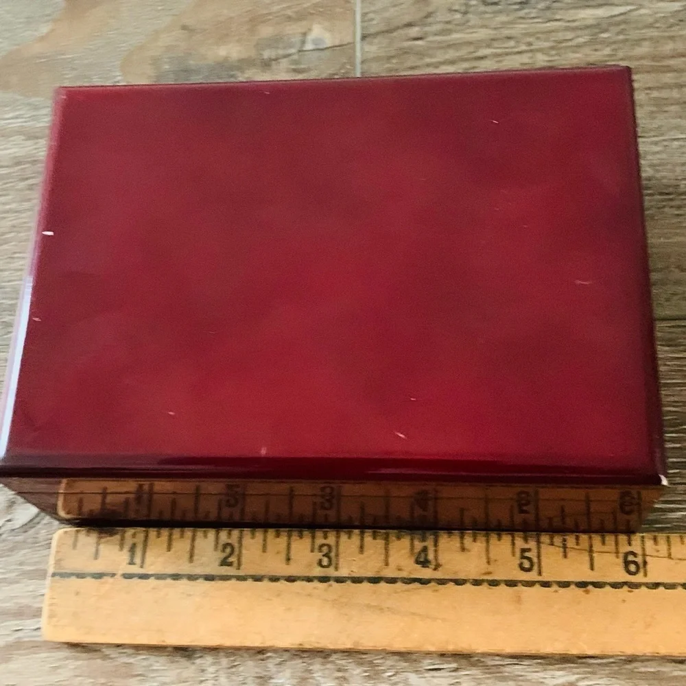 Jewelry box with a mirror